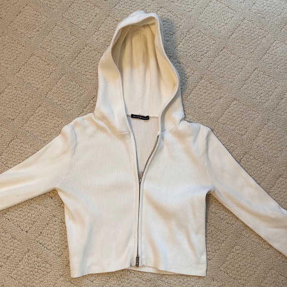 Brandy Melville Tops - Brandy Melville OS crop zip up hoodie. Great condition